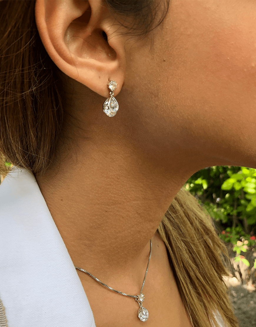 Tear Drop Crystal Necklace and Crystal Earrings Set